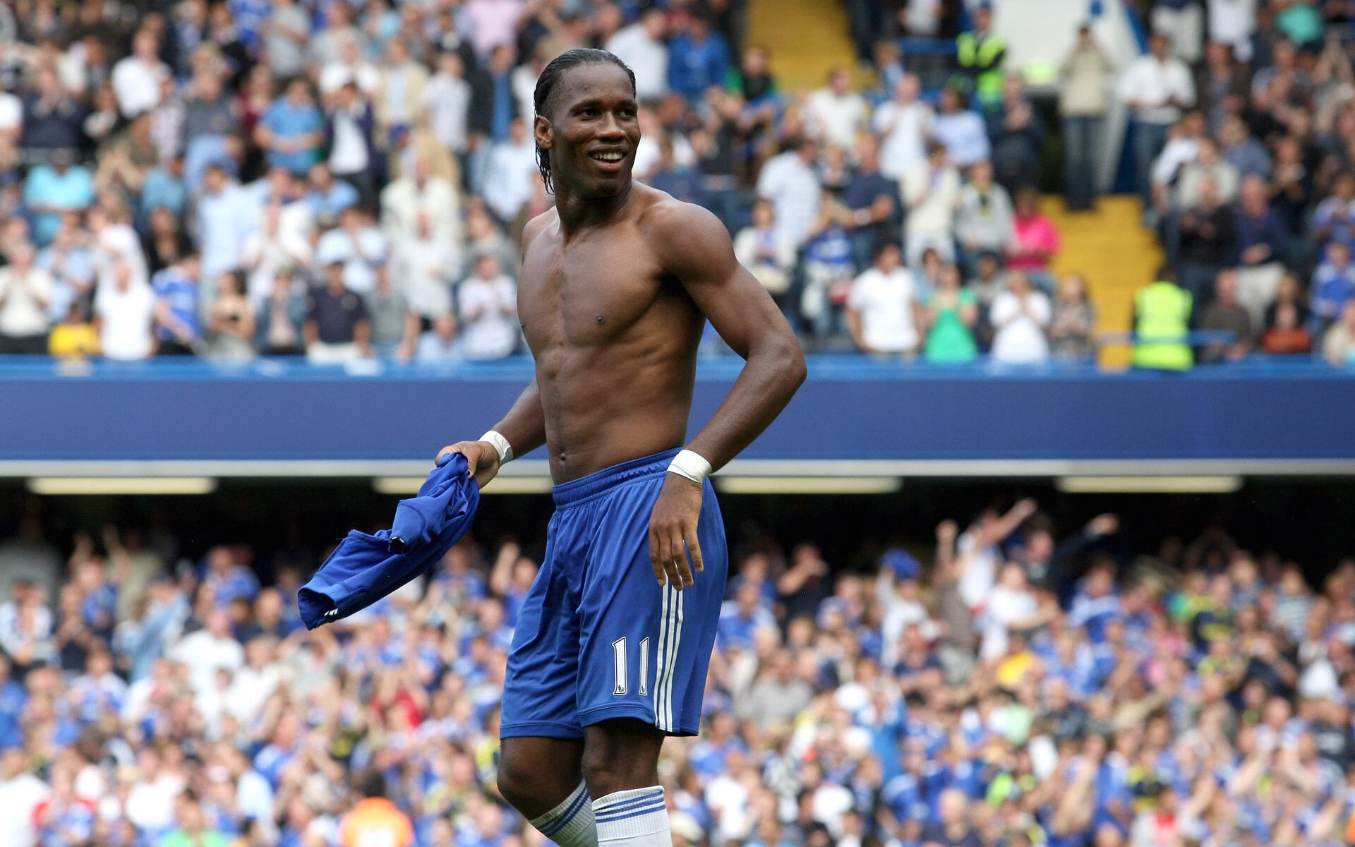 包含布伦森状态火爆,意甲决赛对阵密尔沃基雄鹿,利雅得新月力争零封的词条